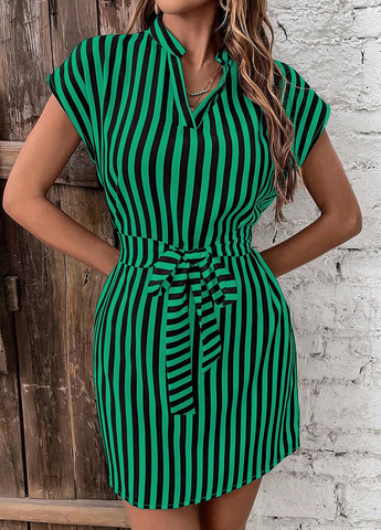 Зеленое кэжуал платье SHEIN в полоску
