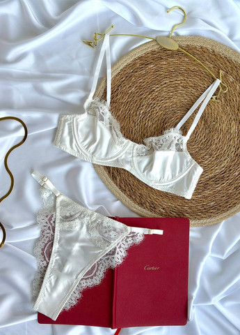 Білий демісезонний комплект (бюстгальтер, трусики) NOVA VEGA