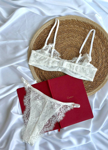 Білий демісезонний комплект (бюстгальтер, трусики) NOVA VEGA