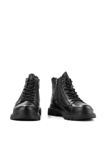 Черные осенние ботинки берцы Le'BERDES