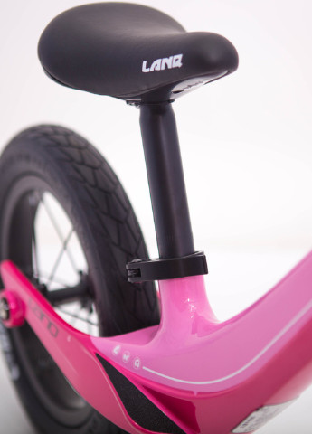 Итальянский Магниевый Беговел KIDS BALANCE BIKE WLN 1255 Розовый Hammer (251788287)