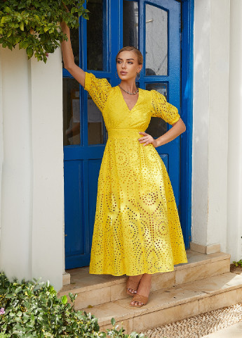 Желтое кэжуал летнее платье трендового желтого цвета Gepur однотонное