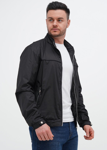 Чорна демісезонна вітровка Trend Collection