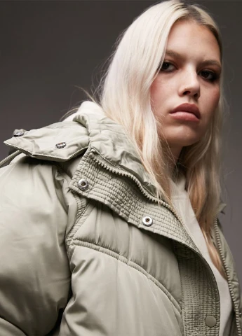 Сіро-зелена зимня куртка Asos