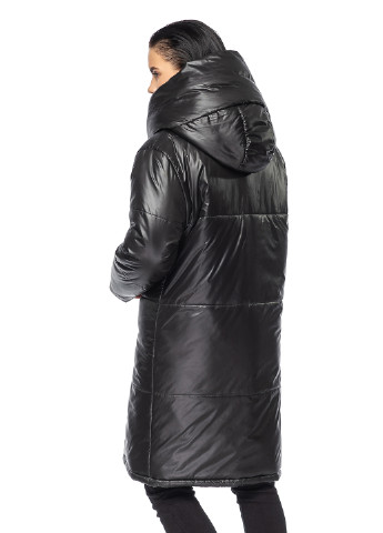 Черная зимняя куртка Кариант