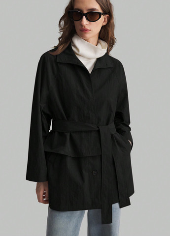 Чорна демісезонна куртка SHEIN