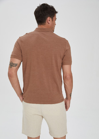Темно-бежевая футболка-поло для мужчин DeFacto