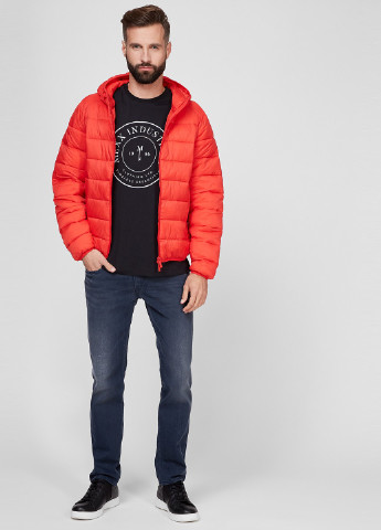 Красная зимняя куртка Mexx