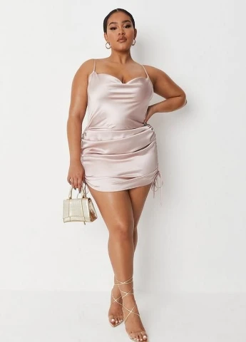 Бежевое кэжуал платье Missguided однотонное
