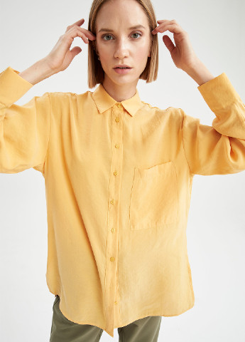 Желтая кэжуал рубашка однотонная DeFacto