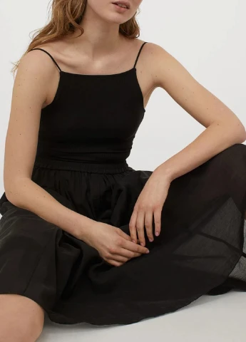 Черная кэжуал однотонная юбка H&M