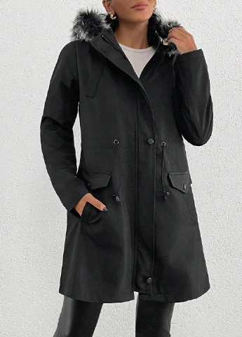 Чорна зимня куртка SHEIN
