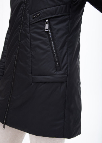 Чорна демісезонна жіноча демісезонна подовжена куртка delfi чорна 250622 Delfy