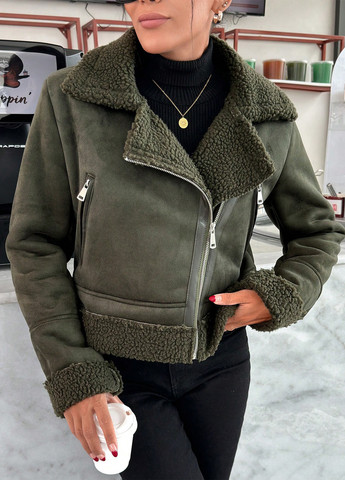 Оливкова (хакі) демісезонна куртка байкерська, косуха SHEIN