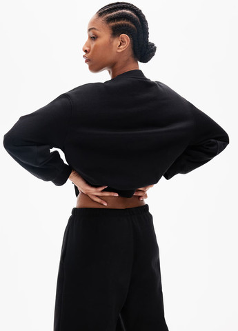 Черный свитшот H&M однотонный без декора (364525212)