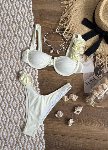 Молочный летний раздельный купальник (лиф, трусики) раздельный NOVA VEGA