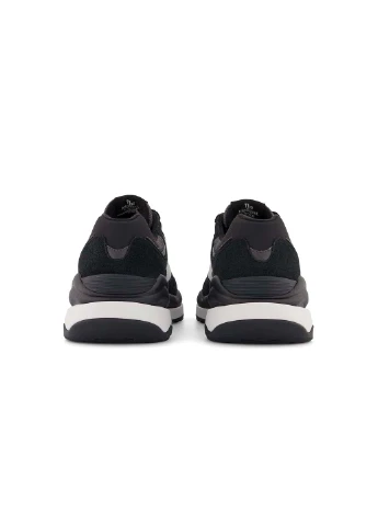 Чорні кросівки демісезон New Balance