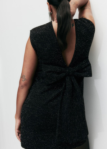 Чорна коктейльна, вечірня сукня з відкритою спиною H&M однотонна