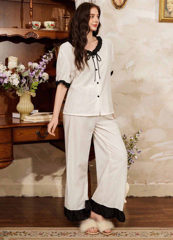 Комбінована всесезон піжама (кофта, штани) кофта + брюки SHEIN