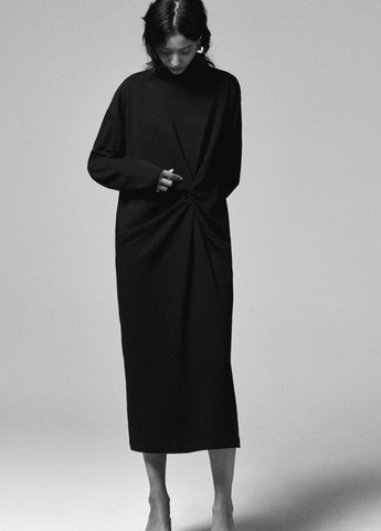Черное кэжуал платье платье-свитер Zara однотонное