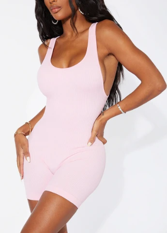 Комбинезон PrettyLittleThing однотонный розовый спортивный