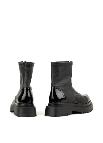 Осенние ботинки Ilvi лаковые