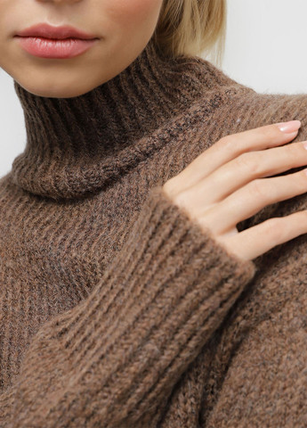 Коричневый зимний свитер Sewel