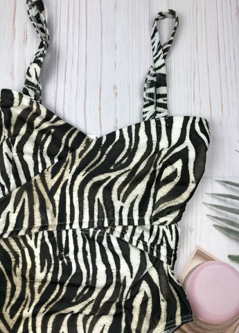 Оливковий літній суцільний купальник суцільний Asos