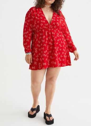 Красное кэжуал платье H&M бабочки