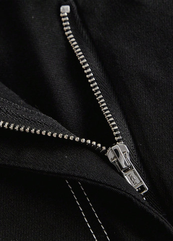 Черная кэжуал однотонная юбка SHEIN