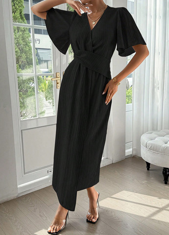 Черное кэжуал платье на запах SHEIN однотонное