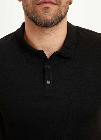 Черная футболка-поло для мужчин DeFacto
