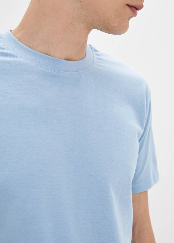 Голубая футболка мужская базовая с коротким рукавом Роза