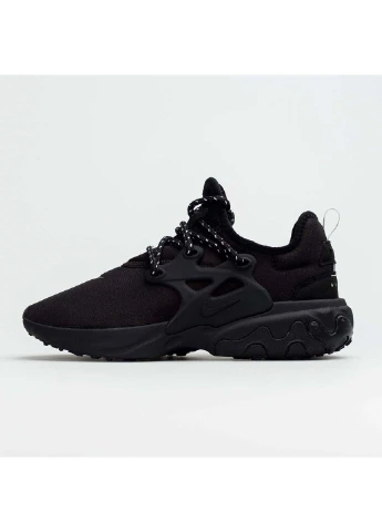 Черные всесезонные кроссовки Nike