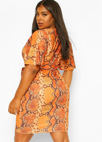 Оранжевое кэжуал платье футляр Boohoo змеиный