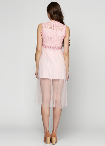 Светло-розовое коктейльное платье No Brand однотонное