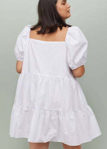 Белое кэжуал платье клеш H&M однотонное