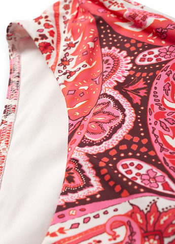 Розовые купальные трусики-плавки с абстрактным узором C&A