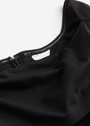 Чорна коктейльна, кежуал сукня H&M однотонна