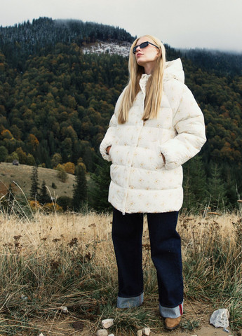 Молочная зимняя куртка Gepur