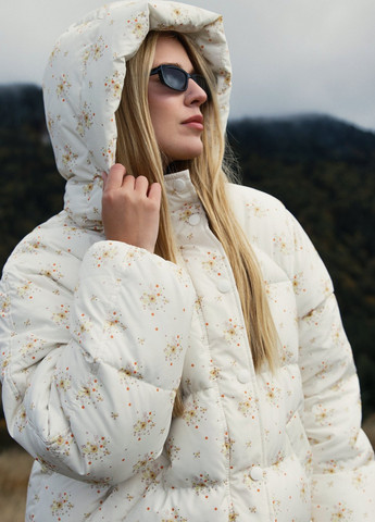 Молочная зимняя куртка Gepur