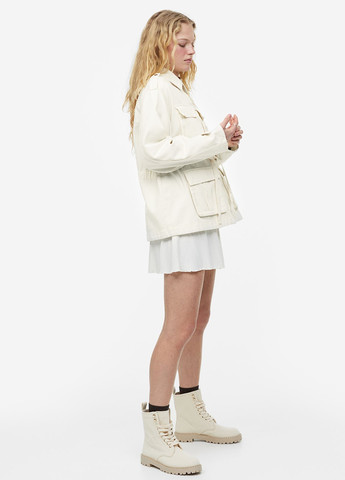 Молочна демісезонна куртка H&M