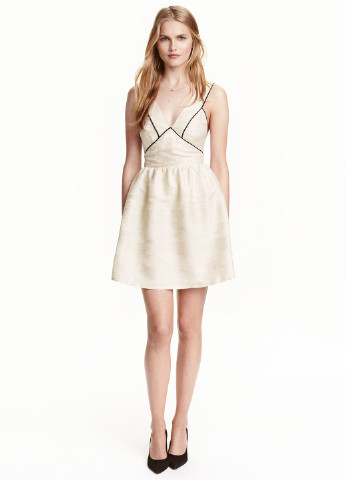 Белое кэжуал платье клеш H&M