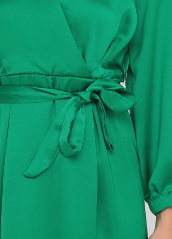 Зелена коктейльна сукня на запах Lumina однотонна