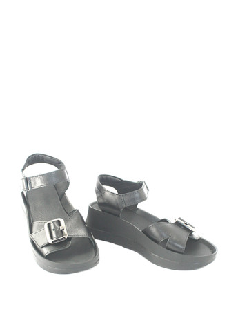 Черные босоножки Mila на липучке с пряжкой