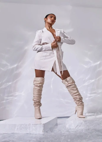 Бежева кежуал сукня PrettyLittleThing однотонна