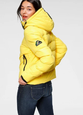Жовта демісезонна куртка Superdry