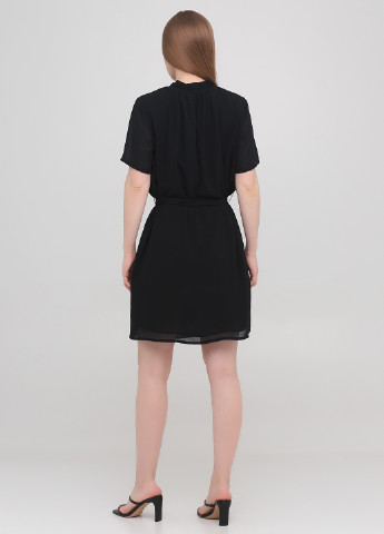 Черное кэжуал платье платье-футболка Minimum однотонное
