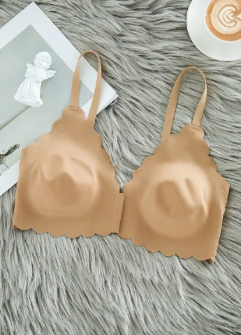 Бежевый бесшовный бюстгальтер SHEIN без косточек полиамид
