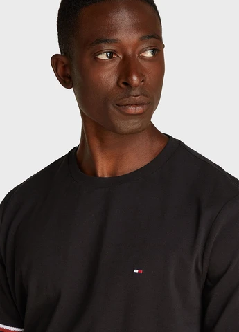 Черная футболка Tommy Hilfiger